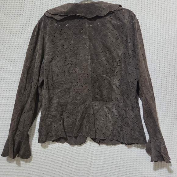 Coldwater Creek XL Brown Punched Leather Jacket With Flared Cuffs Ruffled Collar - Picture 8 of 10